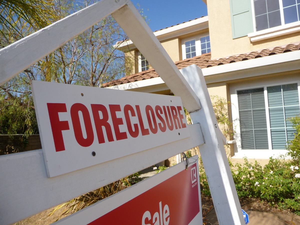 Foreclosure trend reverses, spikes in many cities