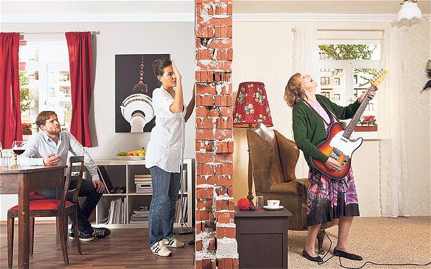 6 Surefire Methods to Keep Your Neighbors Noise Out