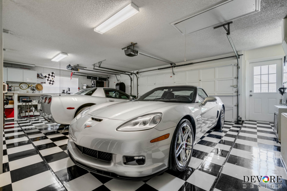 Essential Garage Equipment for Car Enthusiasts